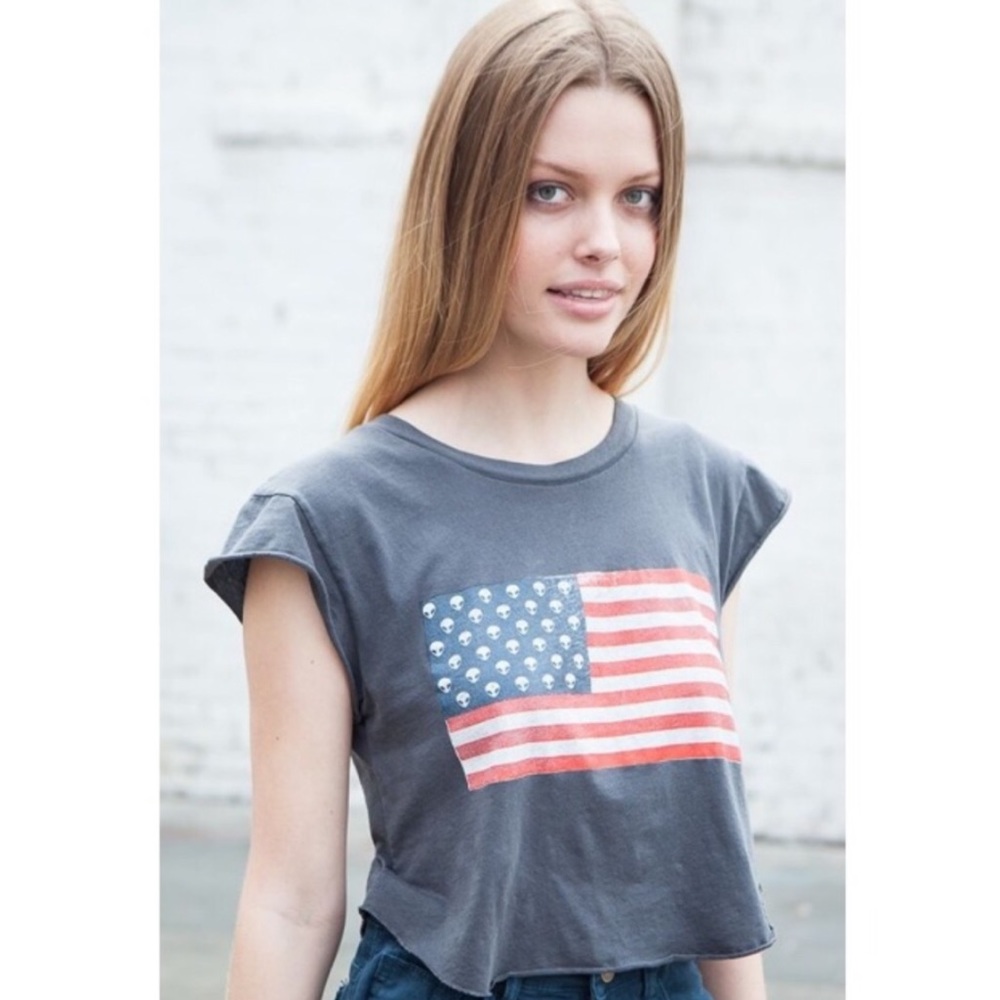 Brandy Melville Alien Flag Crop Tee